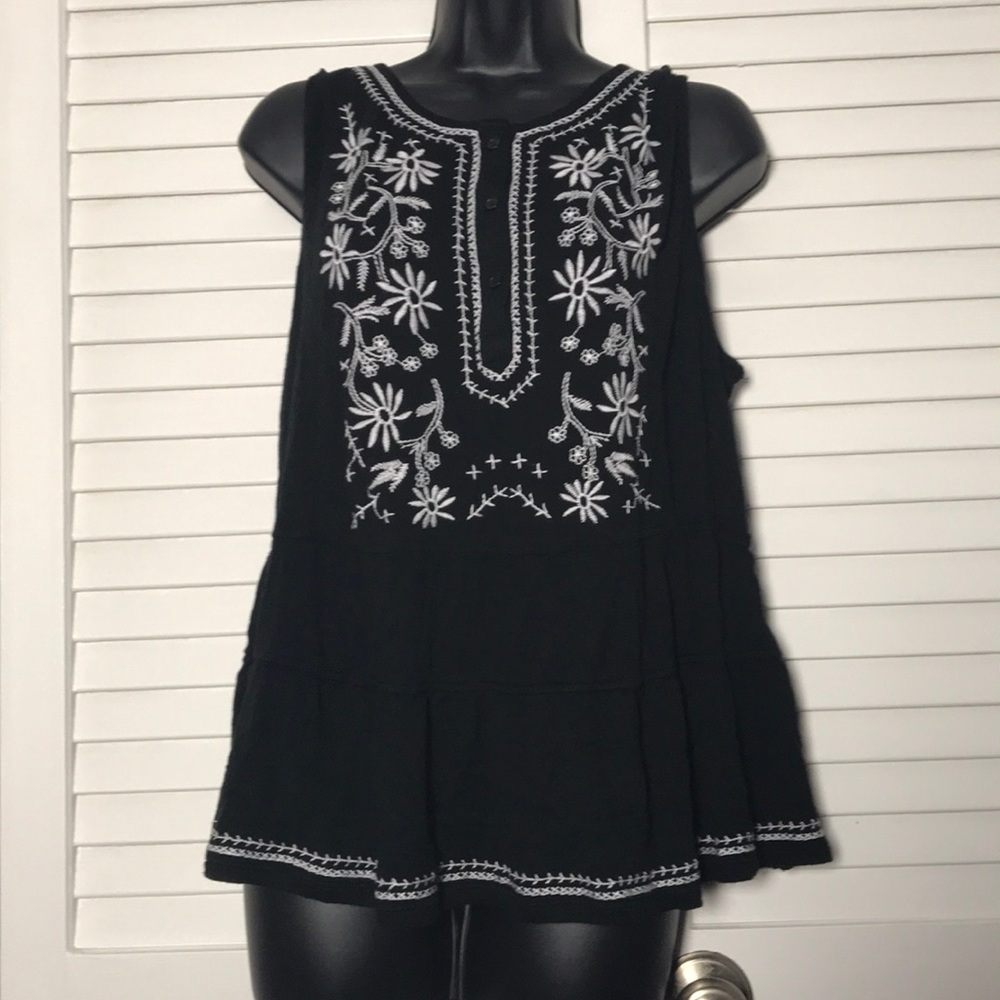 Embroidered Black and White Top